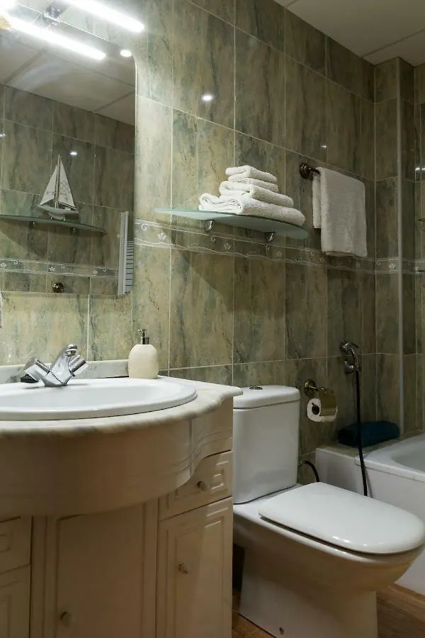Typical Canarian Apartment Лас Гальетас