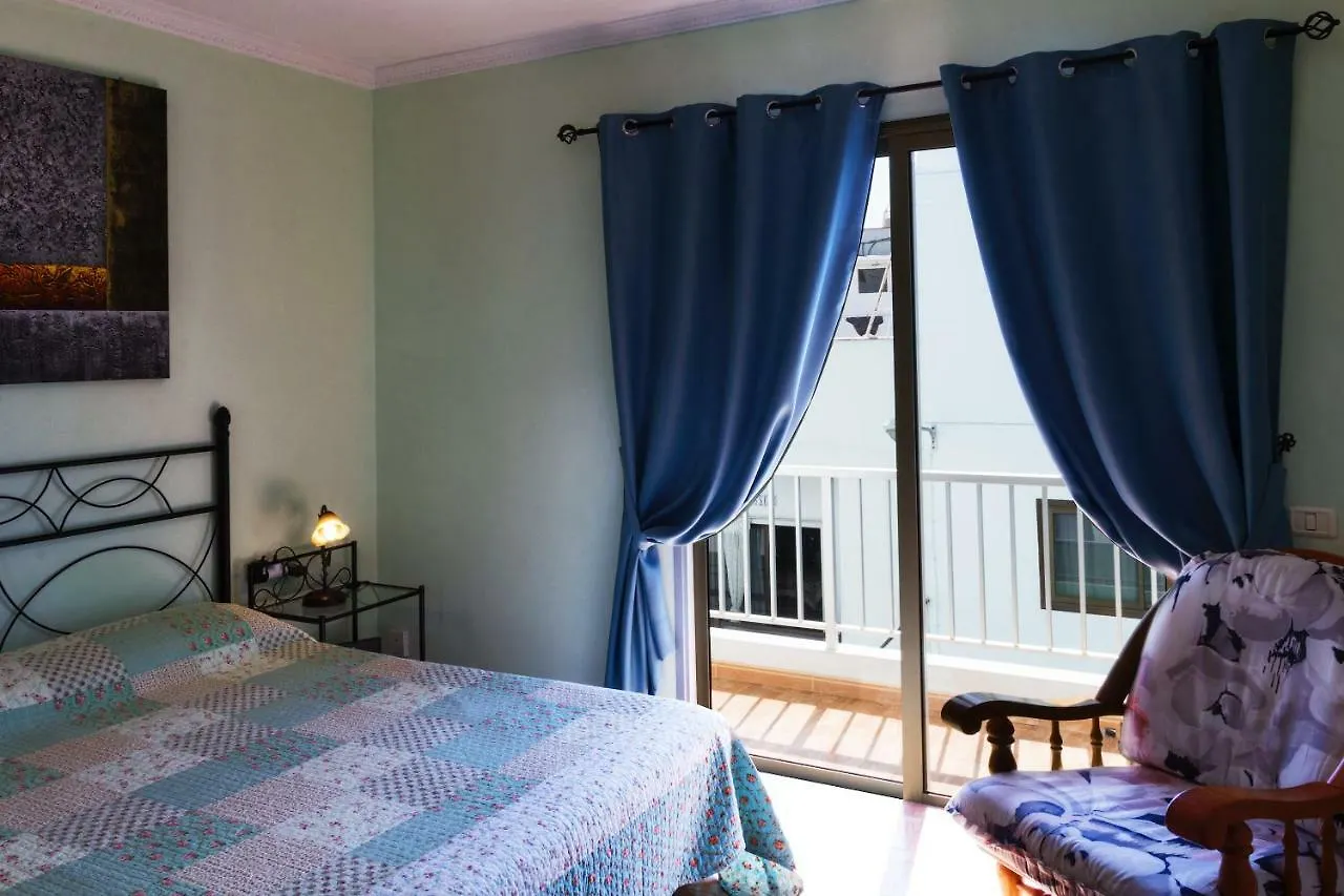 Typical Canarian Apartment Лас Гальетас